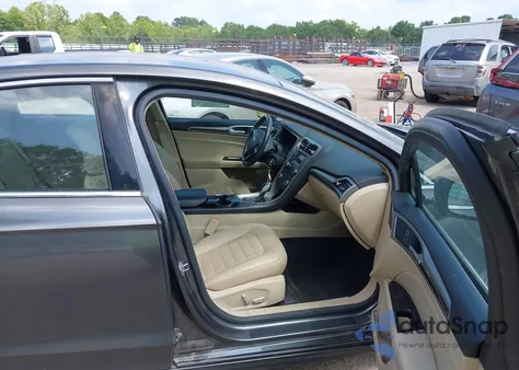 2015 Ford Fusion Se z USA, uszkodzony, nr VIN 3FA6P0T98FR235664